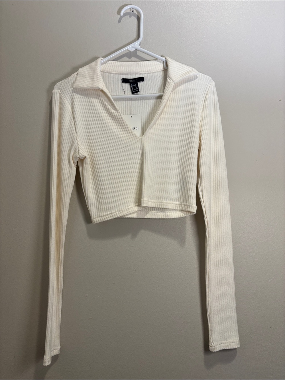 Forever 21 Cream Ribbed Cropped V-Neck Polo Long Sleeve Top